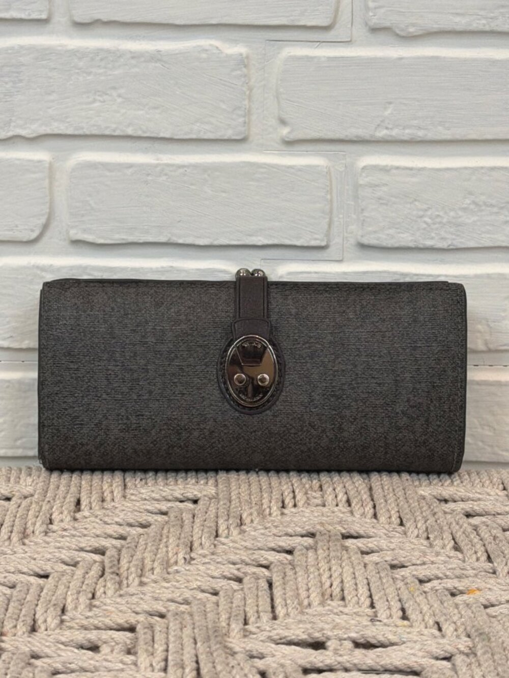 Tumi Kiss-Lock Clutch Wallet Charcoal Grey Coated Canvas One Size